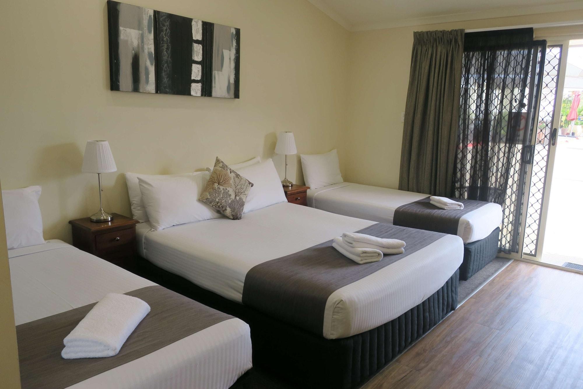 Caboolture Central Motor Inn, Sure Stay Collection By BW מראה חיצוני תמונה