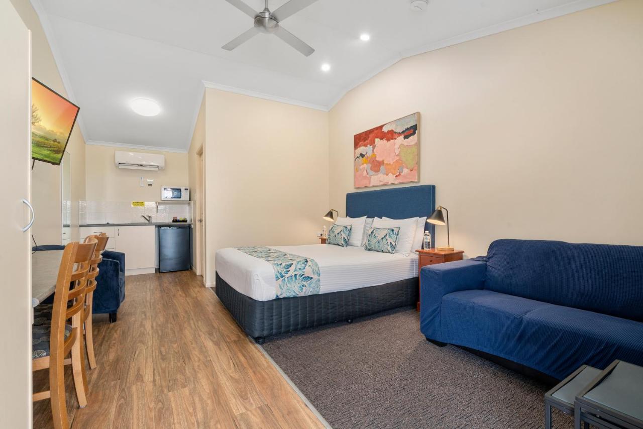 Caboolture Central Motor Inn, Sure Stay Collection By BW מראה חיצוני תמונה