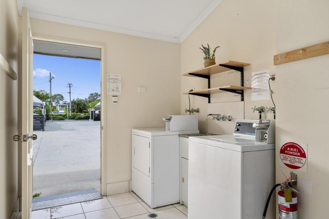 Caboolture Central Motor Inn, Sure Stay Collection By BW מראה חיצוני תמונה