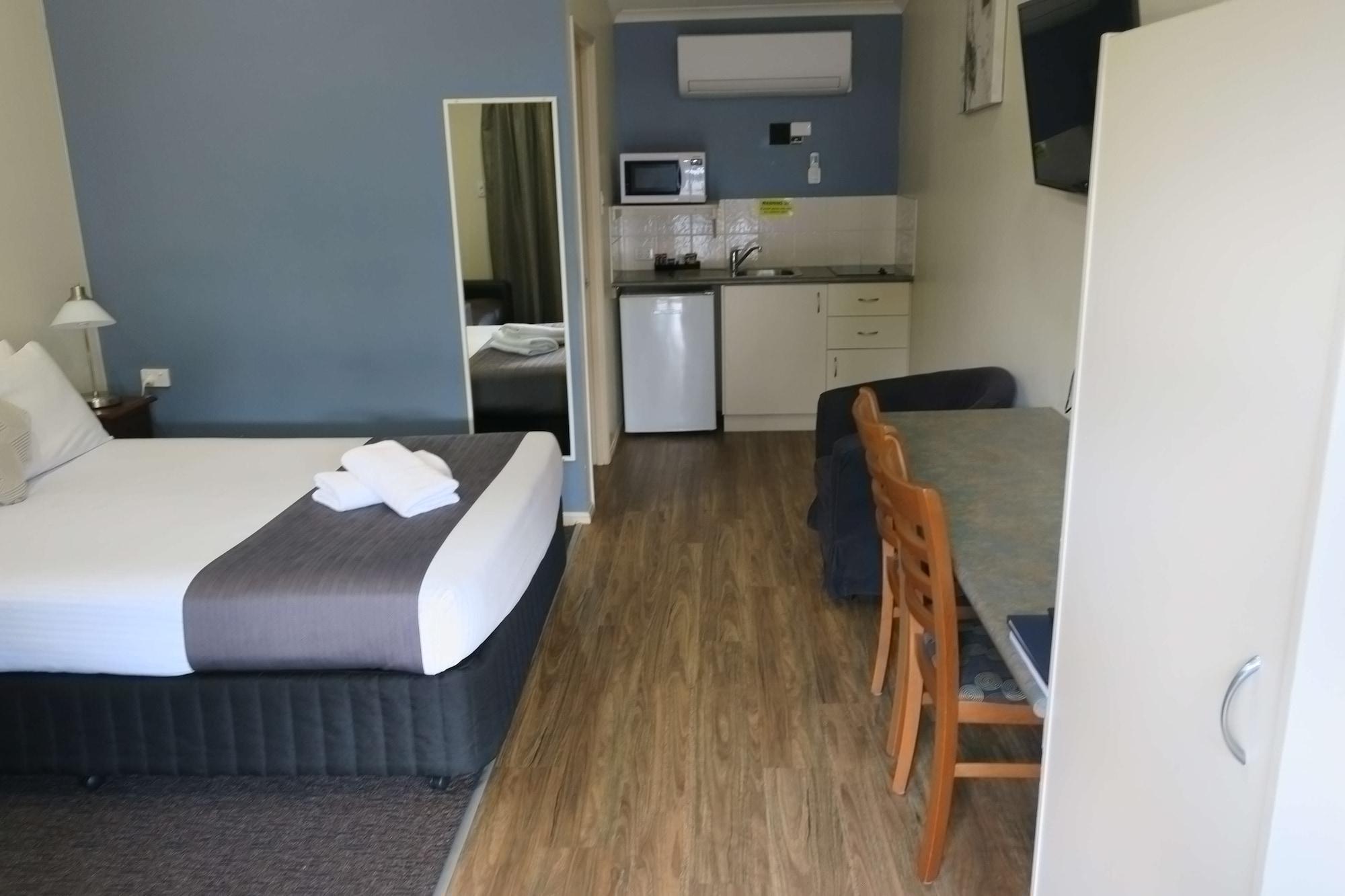 Caboolture Central Motor Inn, Sure Stay Collection By BW מראה חיצוני תמונה