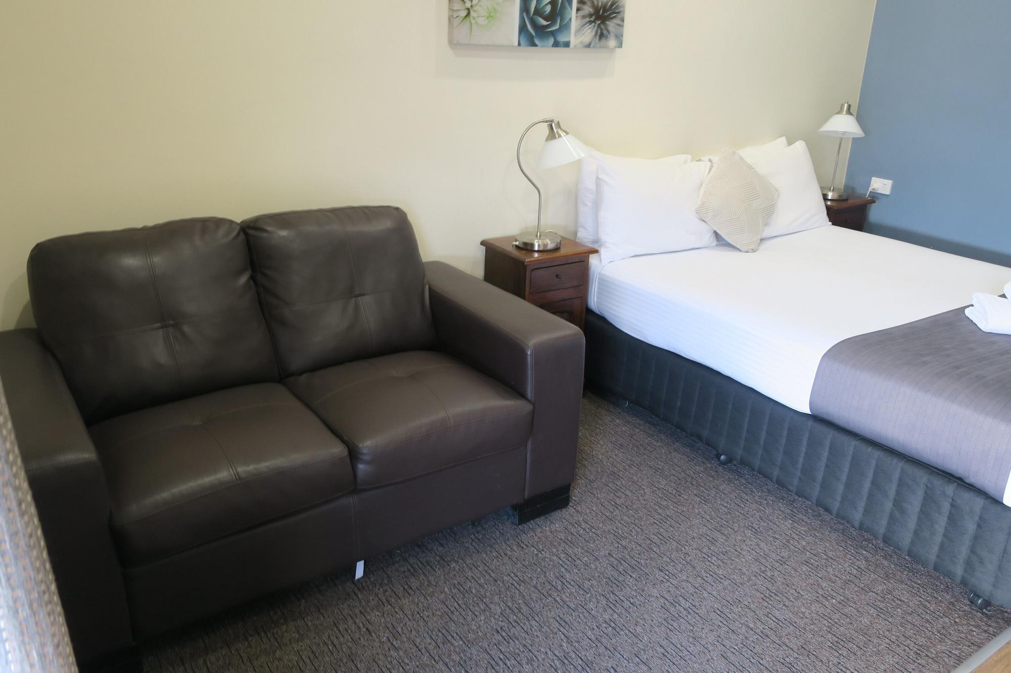 Caboolture Central Motor Inn, Sure Stay Collection By BW מראה חיצוני תמונה
